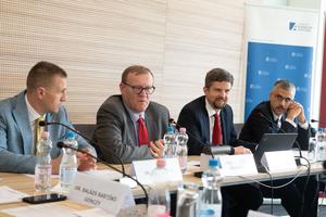 1_e-voting_and_postal_voting_2025-2