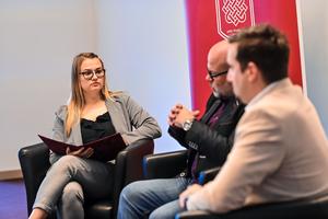 2_allam-_es_tarsadalomkritika_megjelenese_kortars_sorozatokban_2023-2
