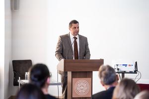 2_kormanyzaselmelet_kormanyzastudas_tarsadalmi_jollet_2025-2