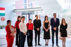 4_magyary_zoltan_emlektabla_koszoruzas_2025-2