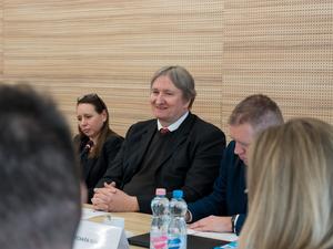 Fenntarthato_alkotmanyos_hatekony_zold_3