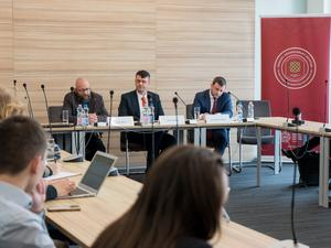 Fenntarthato_alkotmanyos_hatekony_zold_6